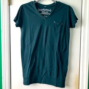 Aqua History V-neck t-shirt with Front Pocket Green Womens M